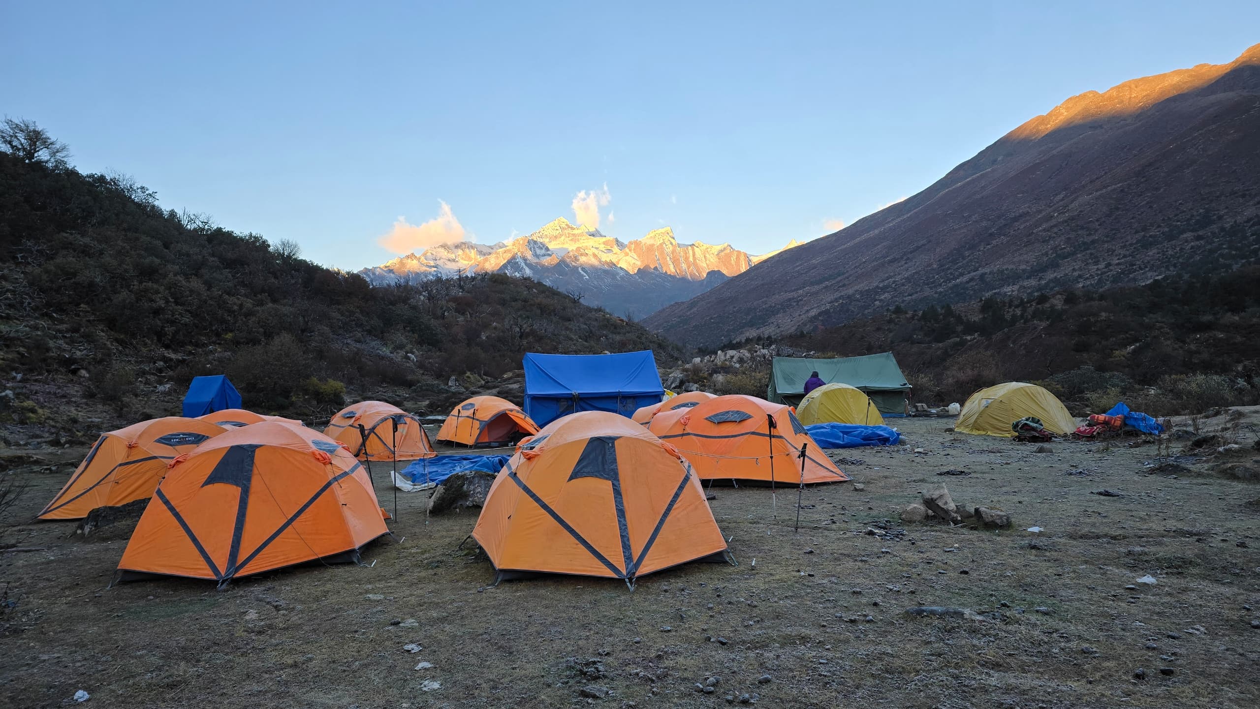 Snowman Trek Photo 17